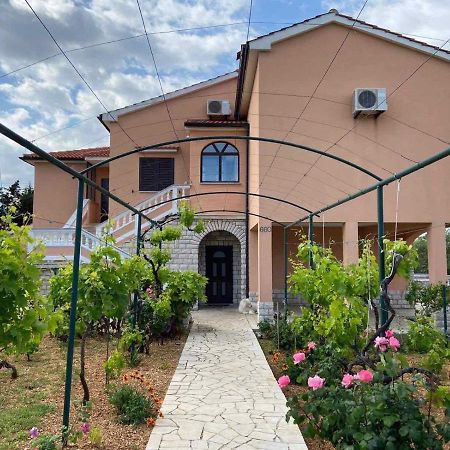 Apartament Mira Barbat na Rabu Zewnętrze zdjęcie